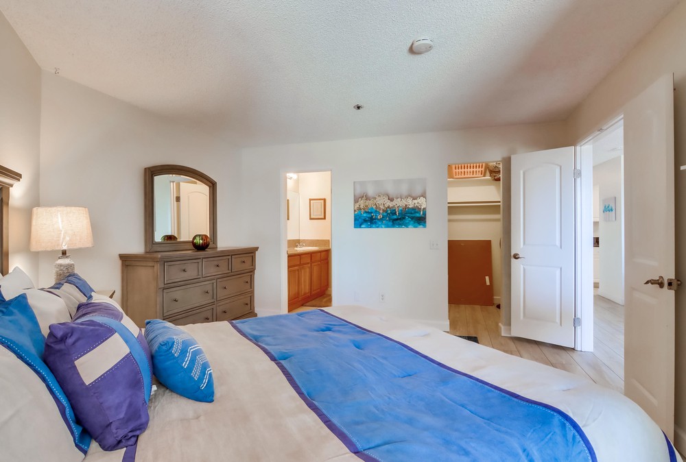 Master Bedroom view3